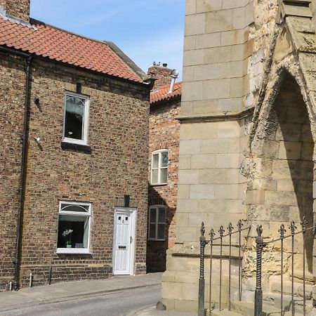 6 Church Hill Malton Bagian luar foto