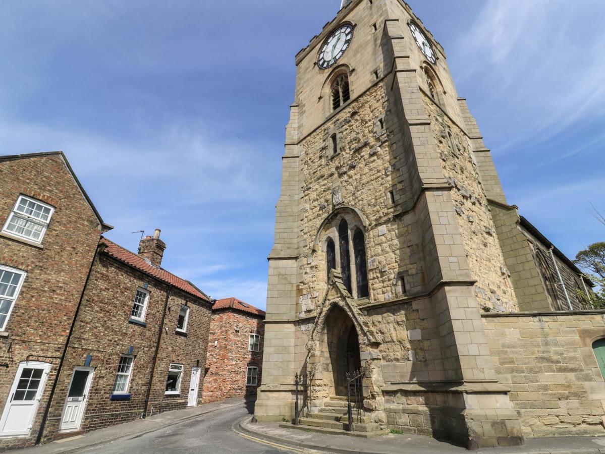 6 Church Hill Malton Bagian luar foto