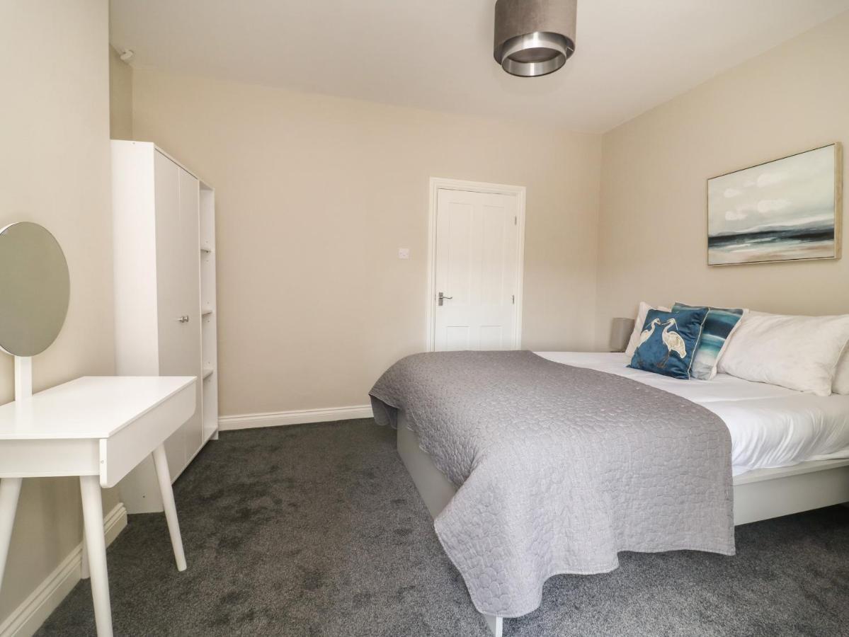 6 Church Hill Malton Bagian luar foto