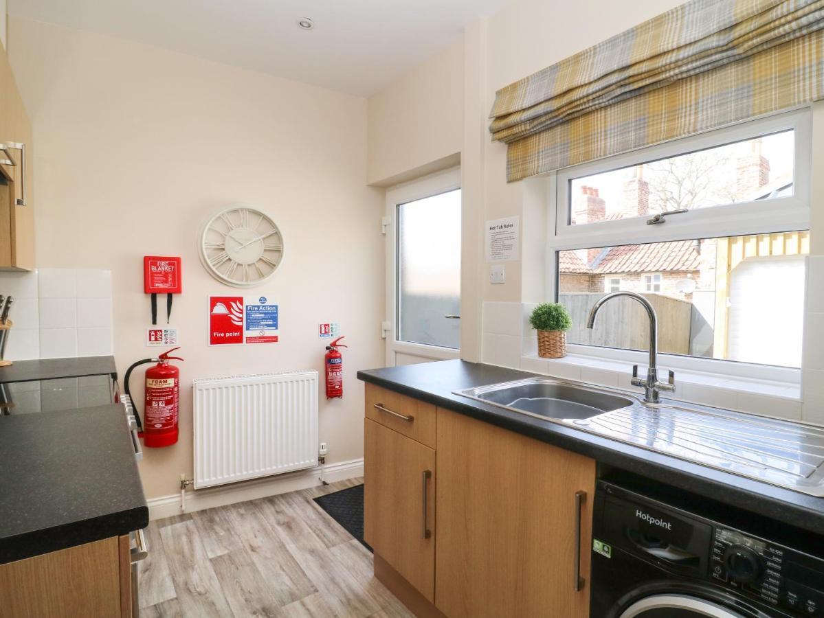 6 Church Hill Malton Bagian luar foto